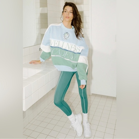 Women's Wellness Academy Oversized Sweatshirt - Picture 3 of 8